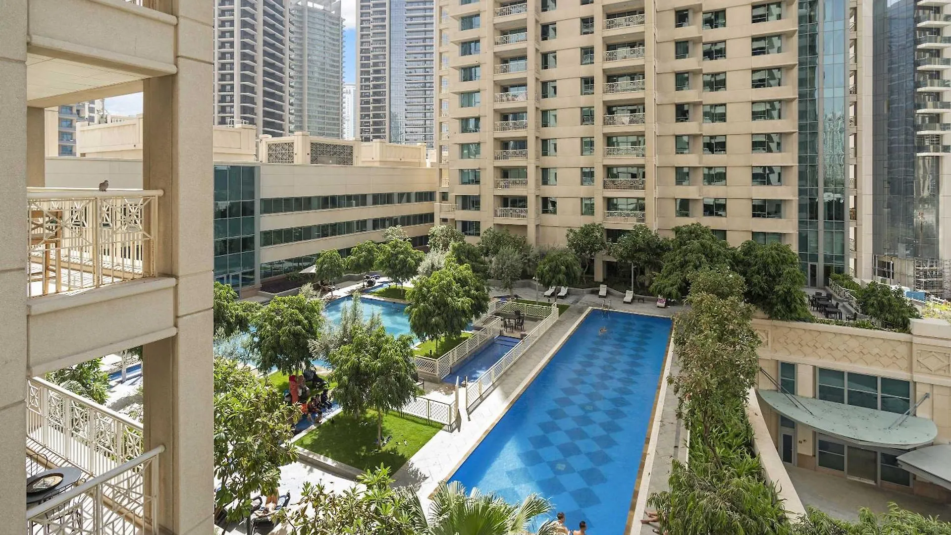 Silkhaus Modern Studio Near Burj Khalifa Dubai United Arab Emirates